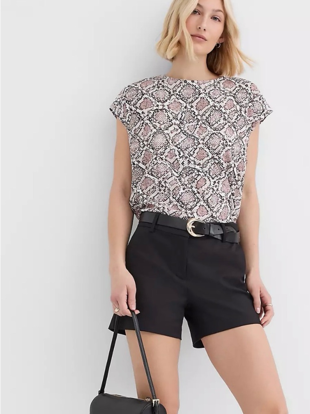 LOFT Black Riviera Shorts in Doubleweave NWT 10 3/8” rise; 4” inseam